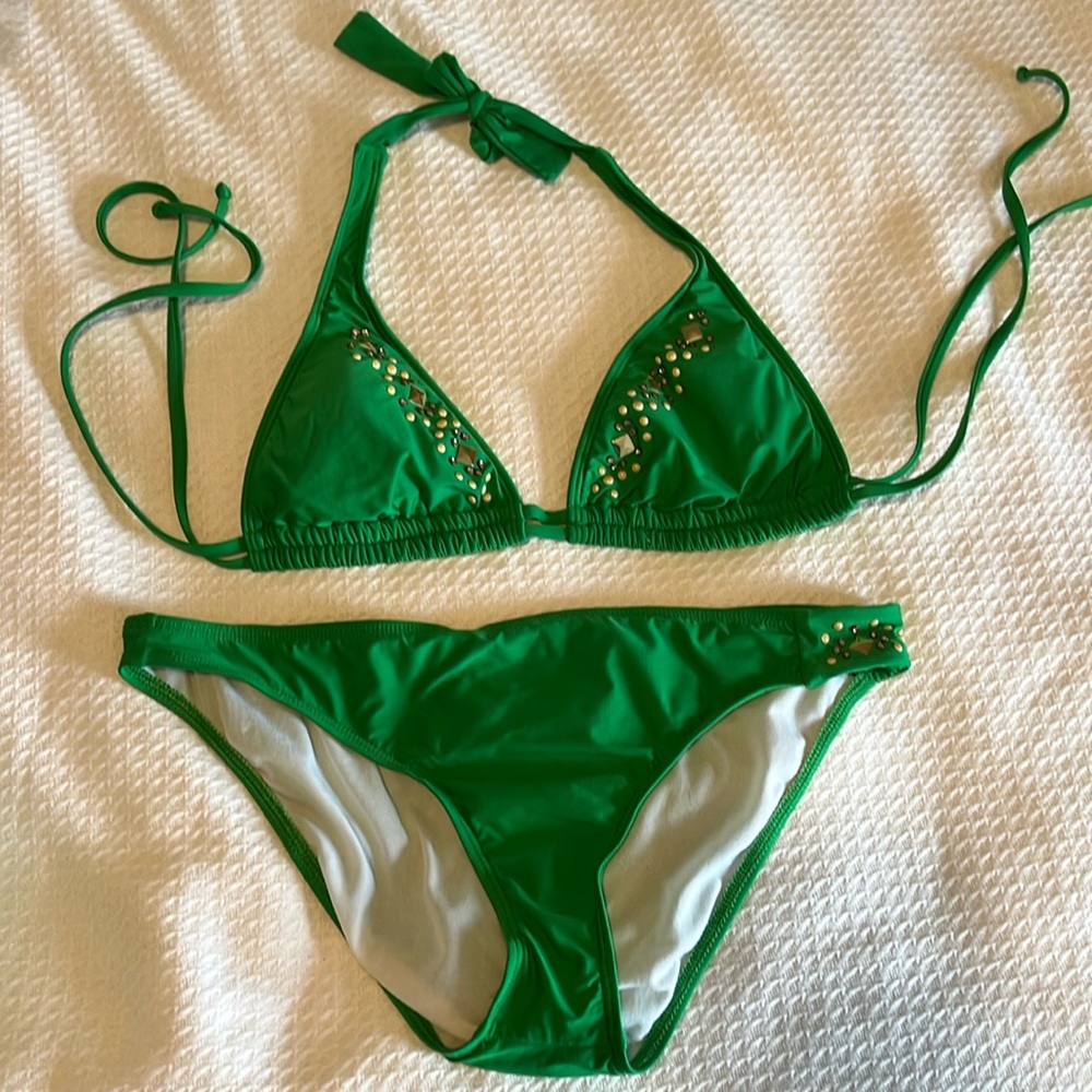 Gianni Bini green size large bikini embellished